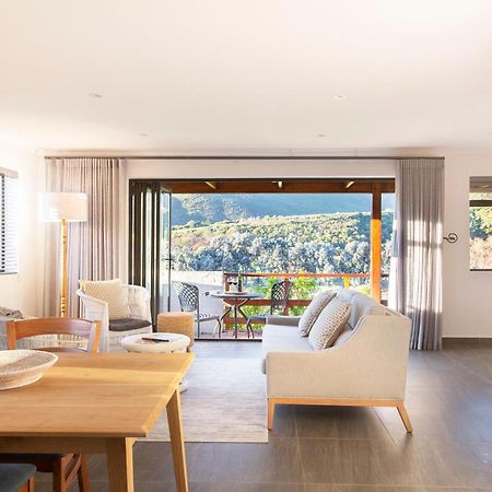 Mont Angelis Aparthotel Стеленбош Екстериор снимка
