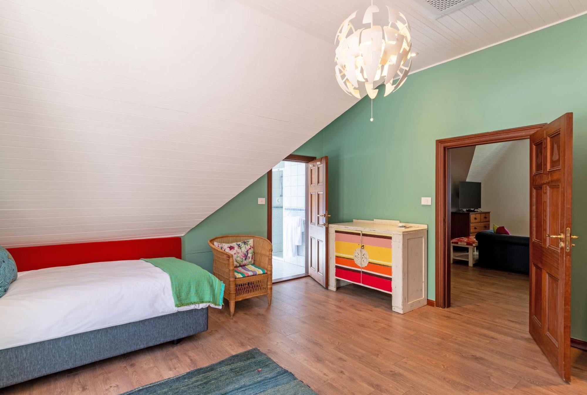 Mont Angelis Aparthotel Стеленбош Екстериор снимка